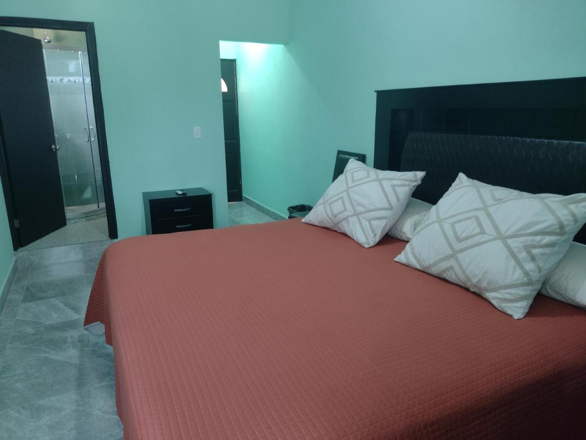 Hotel Prado'S Puerto San Carlos Kültér fotó